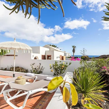 Casa Del Mar Charco del Palo