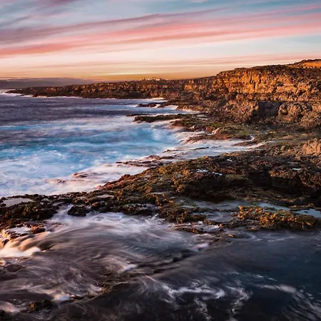 Semesterbostad Home2book Lanzarote Sunset & Jacuzzi House